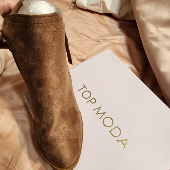 Booties - Picture 2 of 4